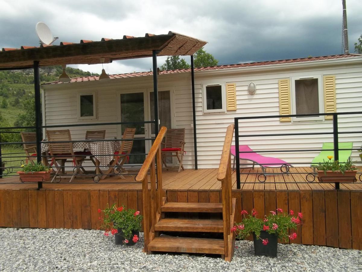 Bungalow Blieux Экстерьер фото
